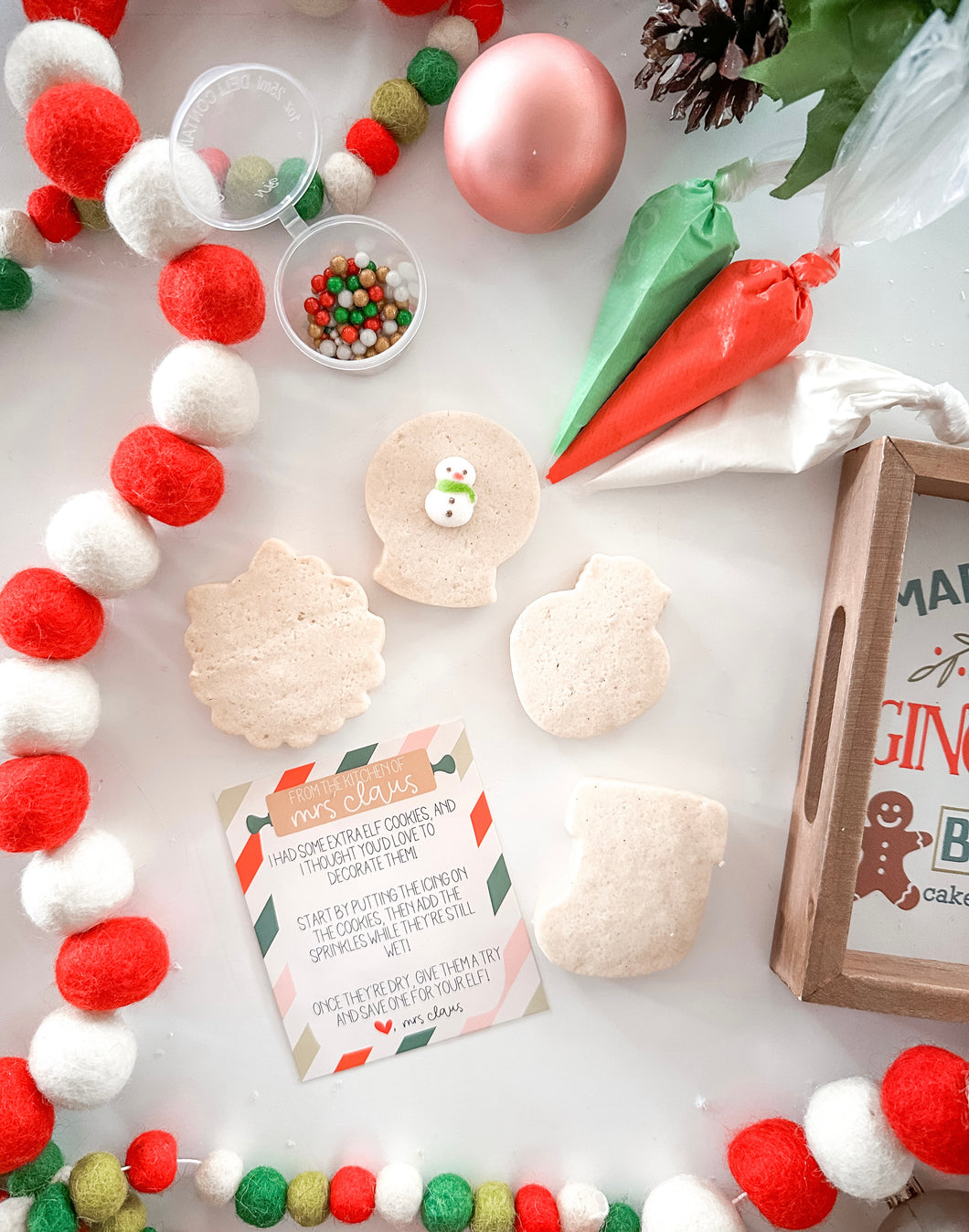 Mini Cookie Decorating Box NO MRS. CLAUS CARD.